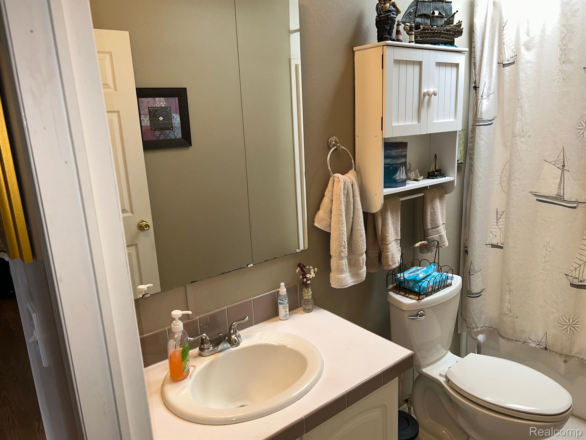 Oxford Charter Township Oakland, Michigan 48371, United States, 3 Bedrooms Bedrooms, ,2 BathroomsBathrooms,Residential,Active,115841