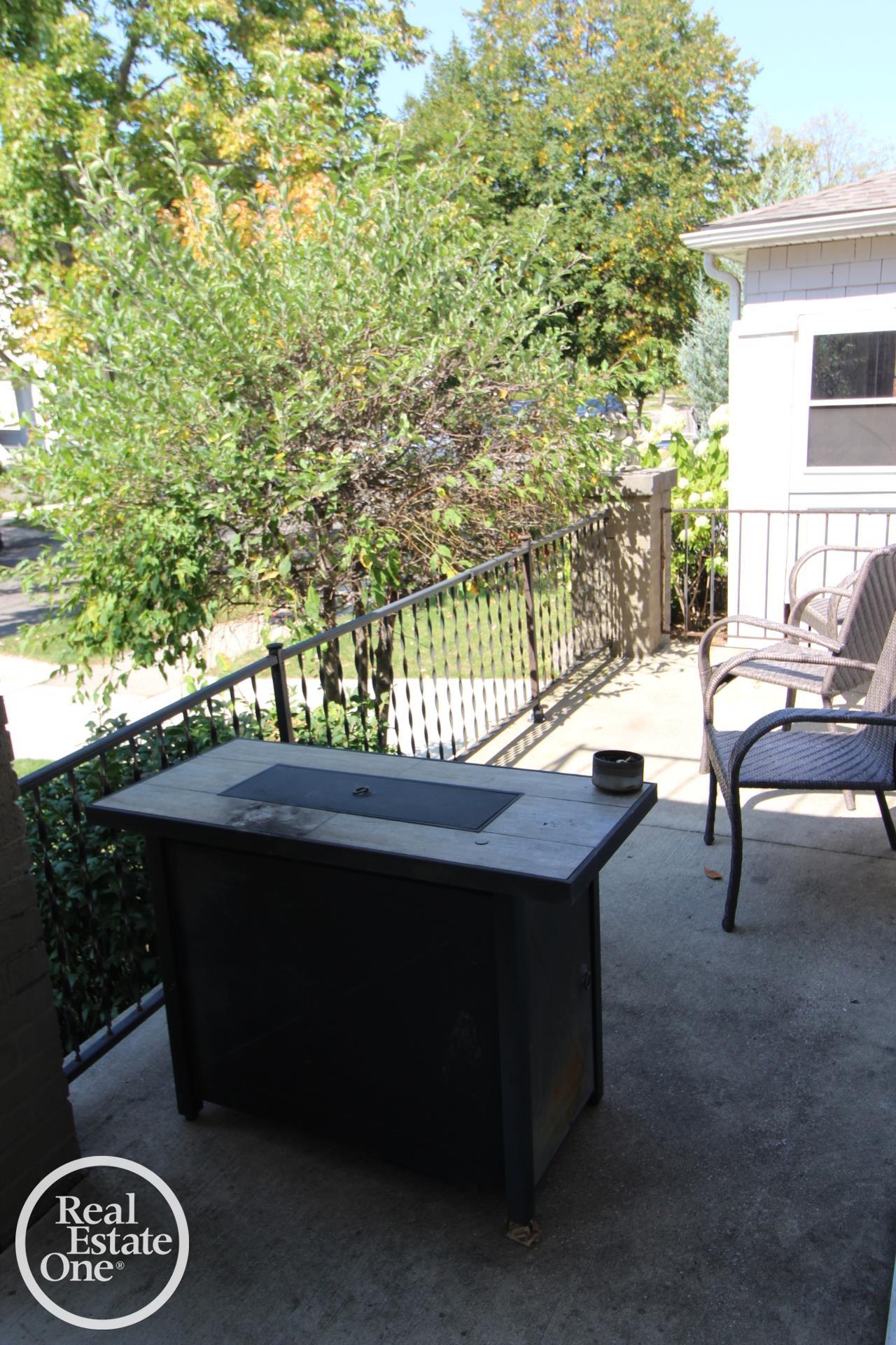 1306-1308 Beaconsfield Avenue