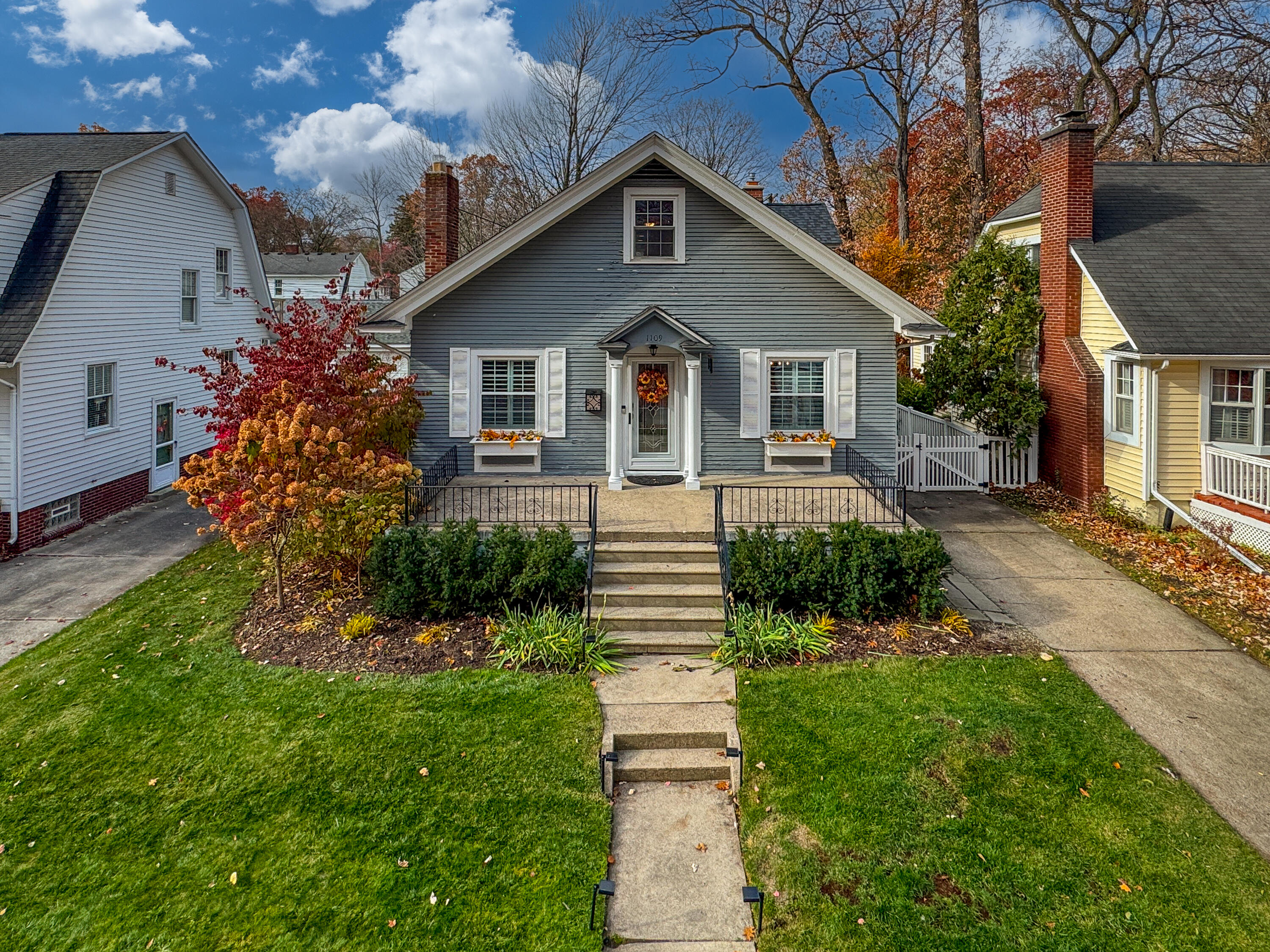 1109 Forestdale Road