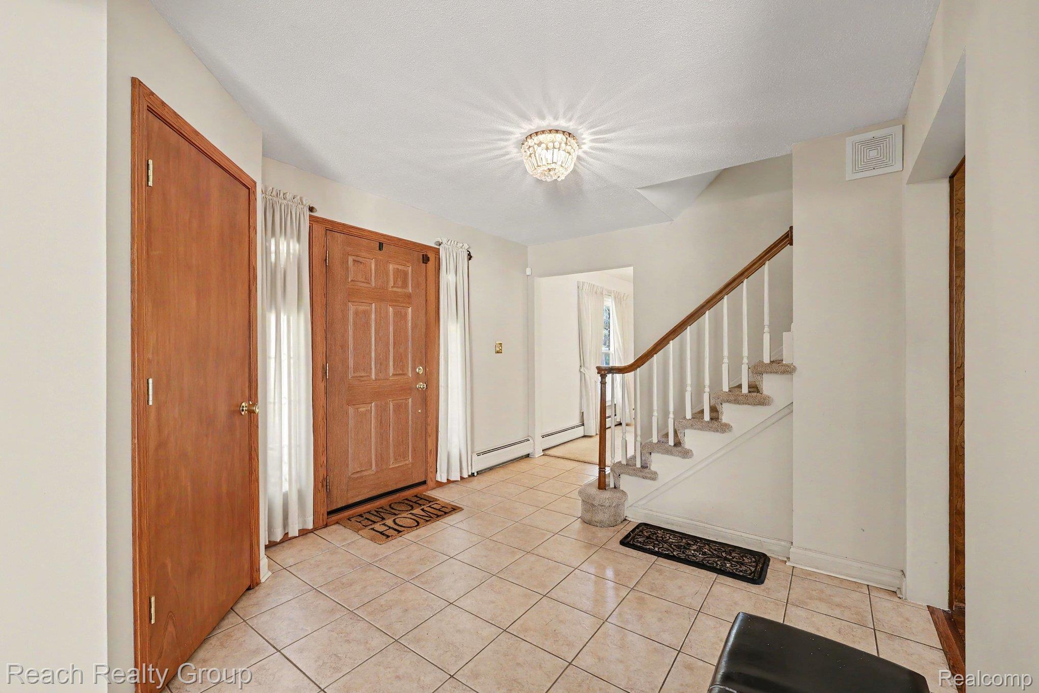 2553 Yorkshire Lane Lane