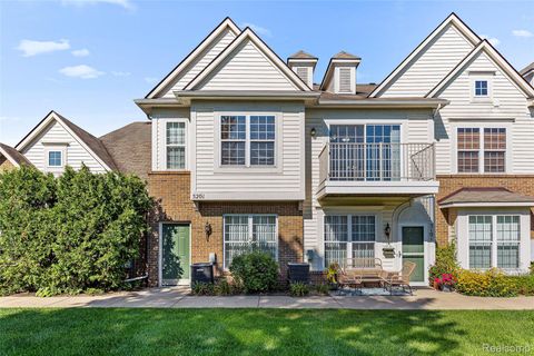 5201 Widgeon Lane Wolverine Lake Village MI 48390