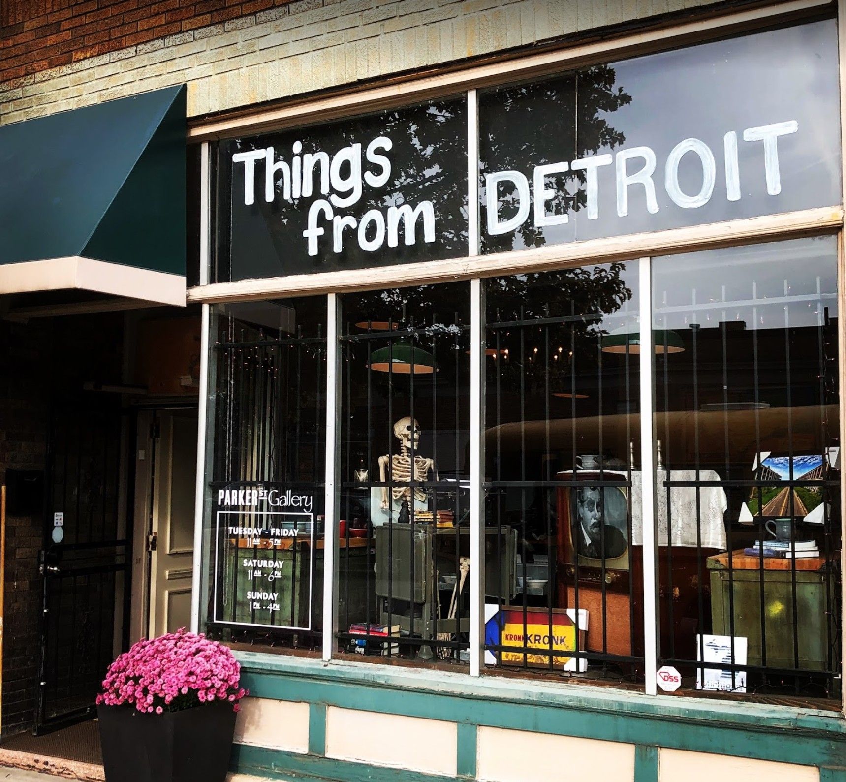 Detroit, Michigan 48207, United States, 3 Bedrooms Bedrooms, ,2 BathroomsBathrooms,Residential,Active,81305