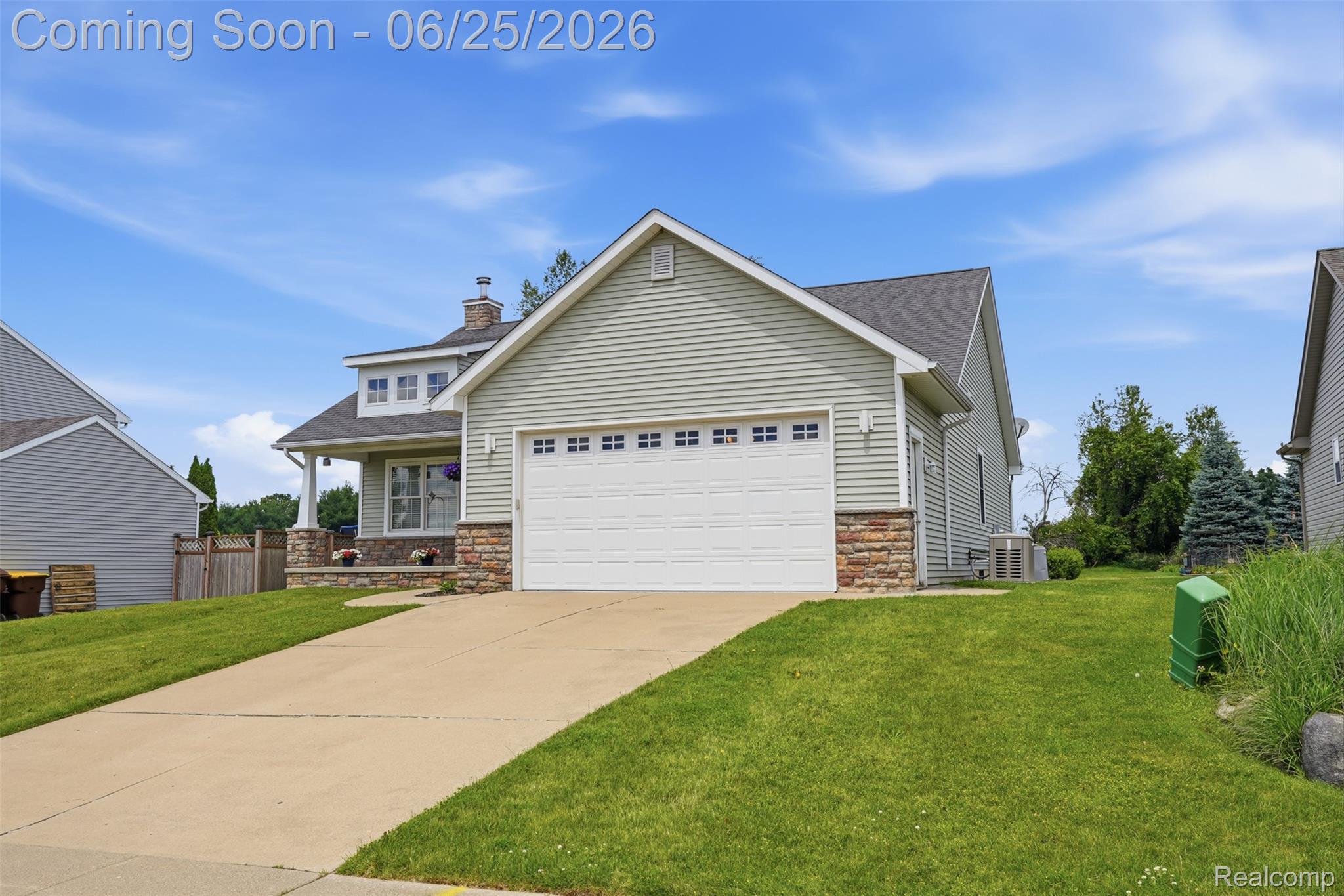 3477 Amber Oaks Drive