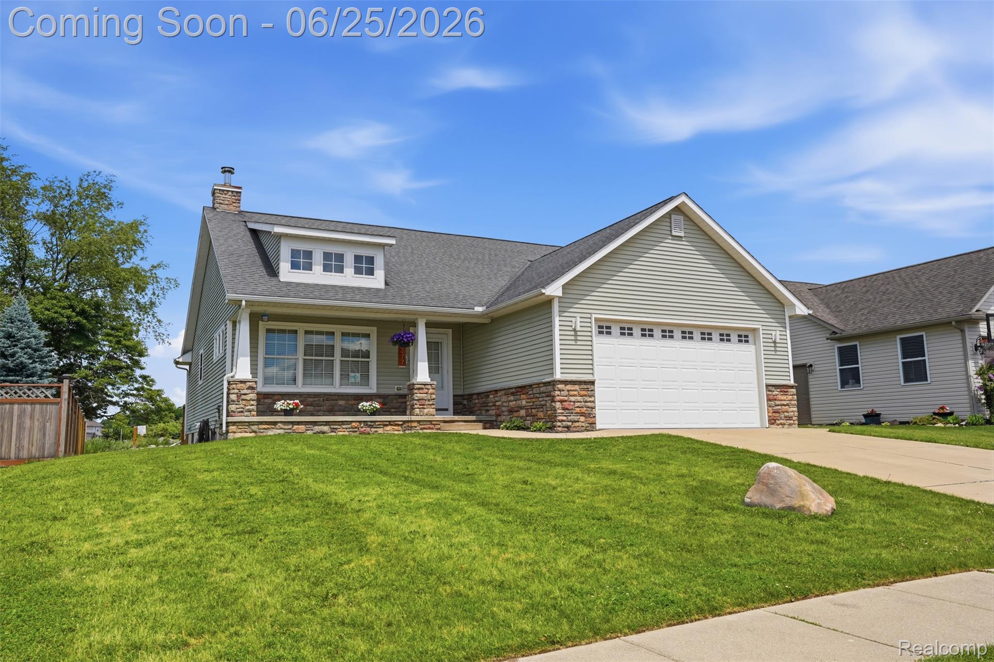 3477 Amber Oaks Drive