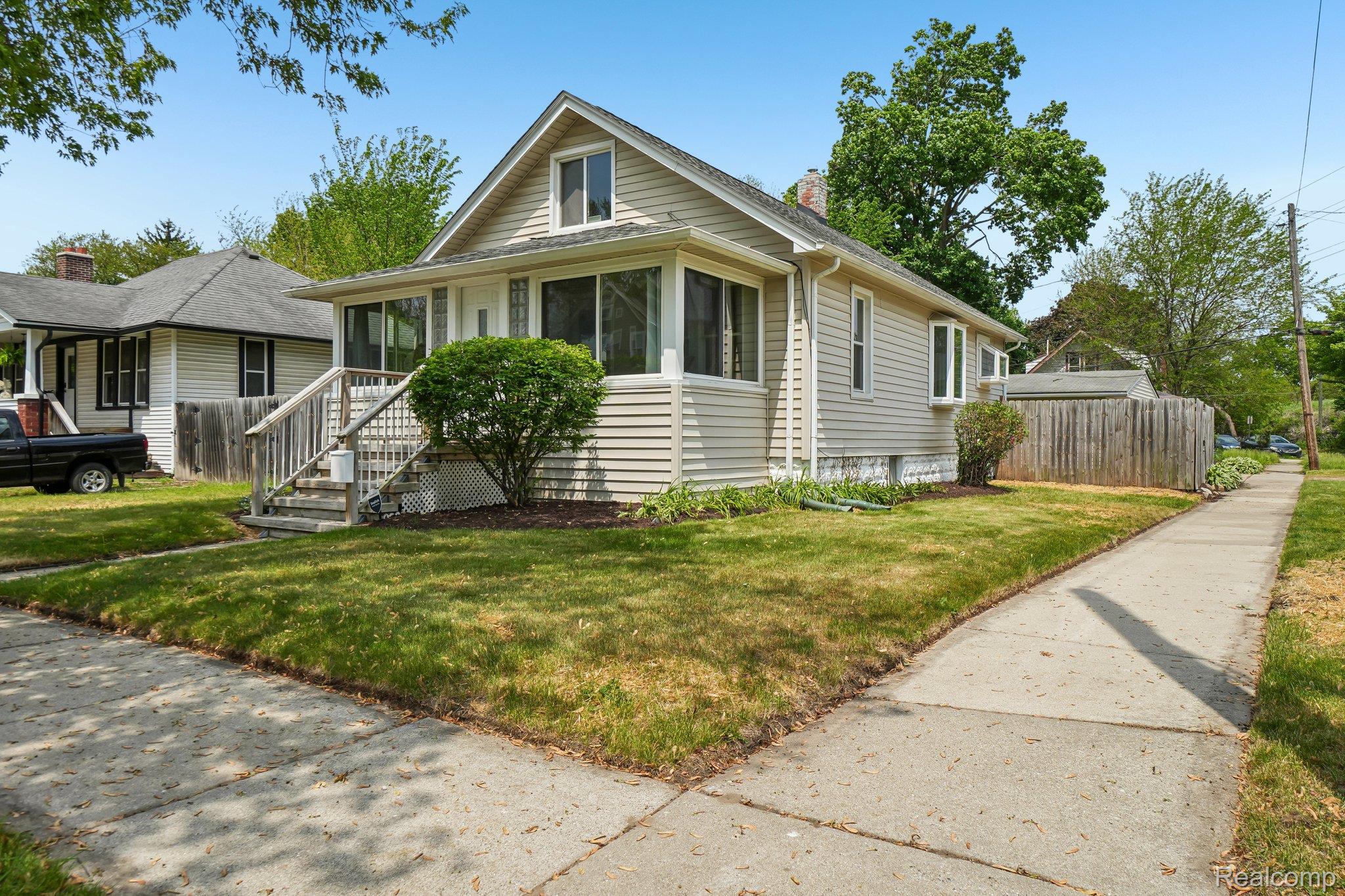 602 Florence Avenue