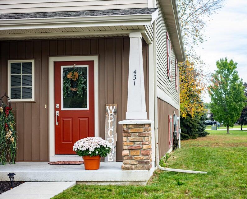 451 Tentree Street NW