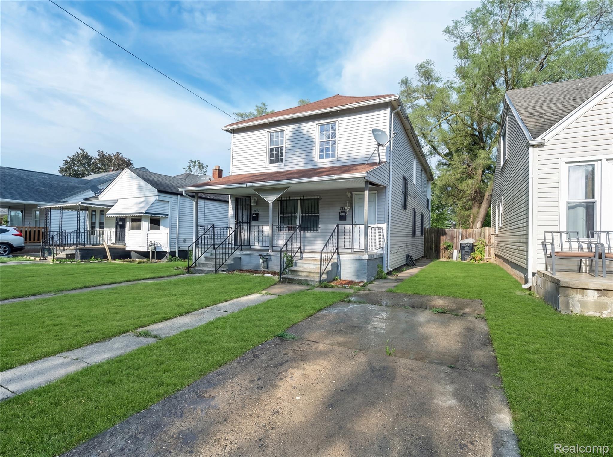 6886 Grandville Avenue
