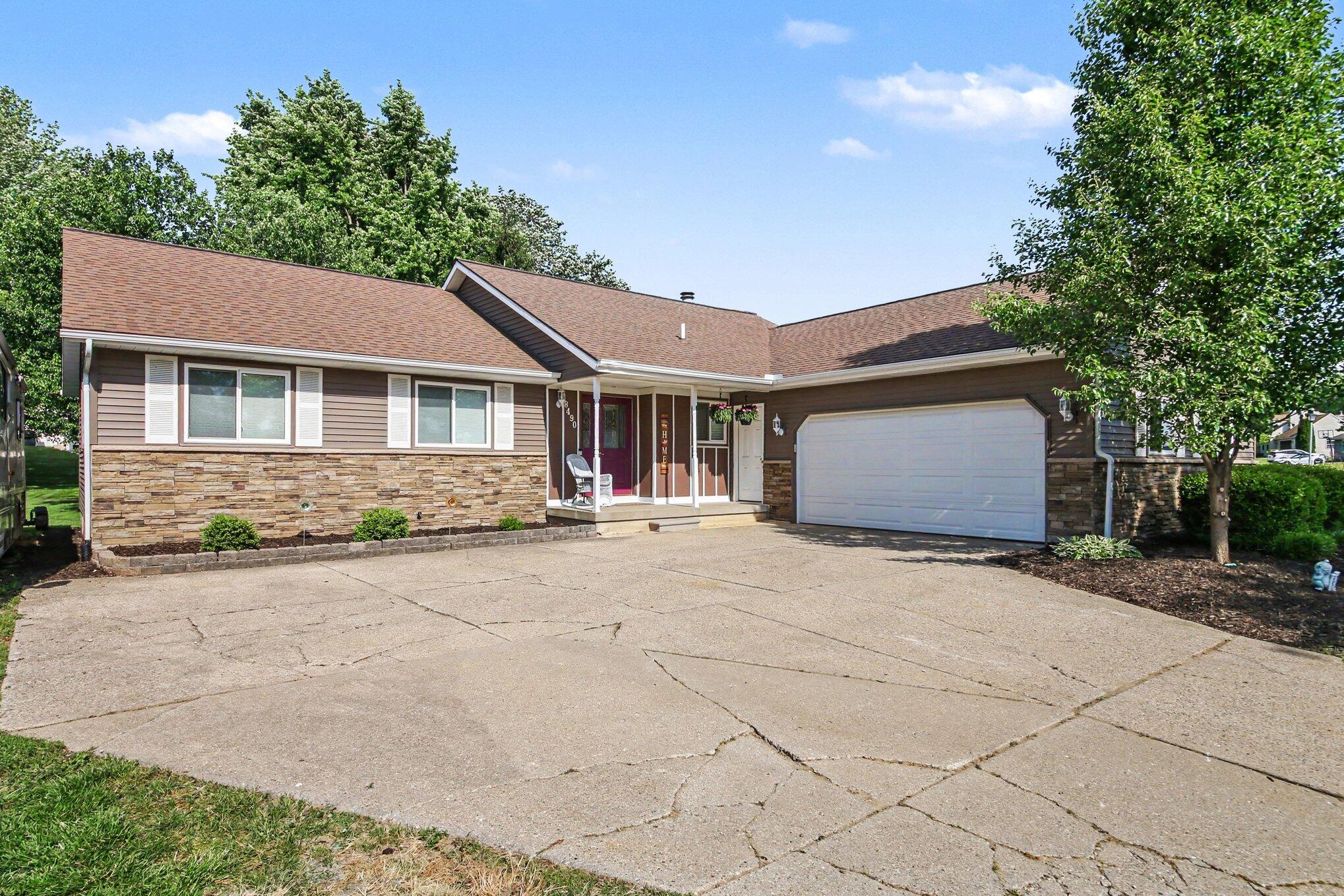 8490 Woodruff Drive SW