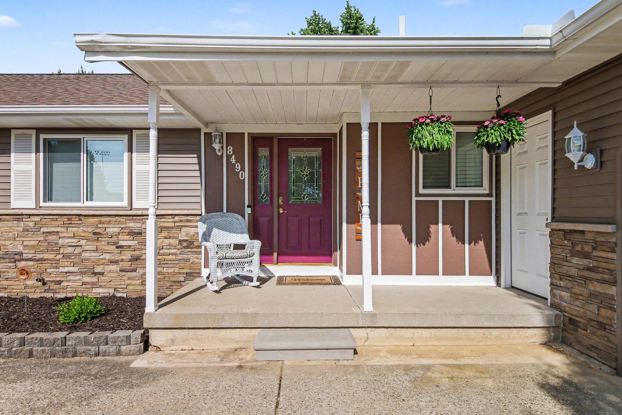 8490 Woodruff Drive SW