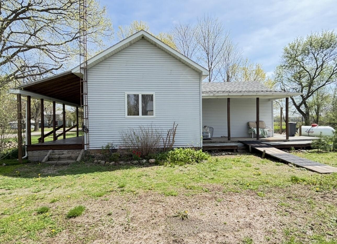 1011 E Copeland Road