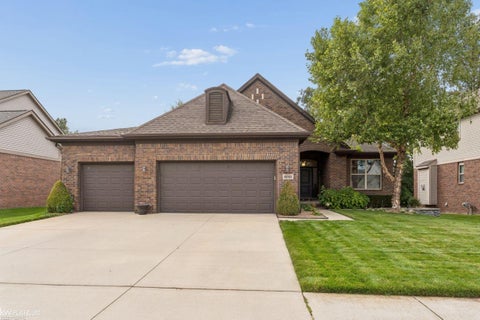 Photo of 49181 Mustang Drive, Macomb Township, MI 48042 (MLS # 58050222719)