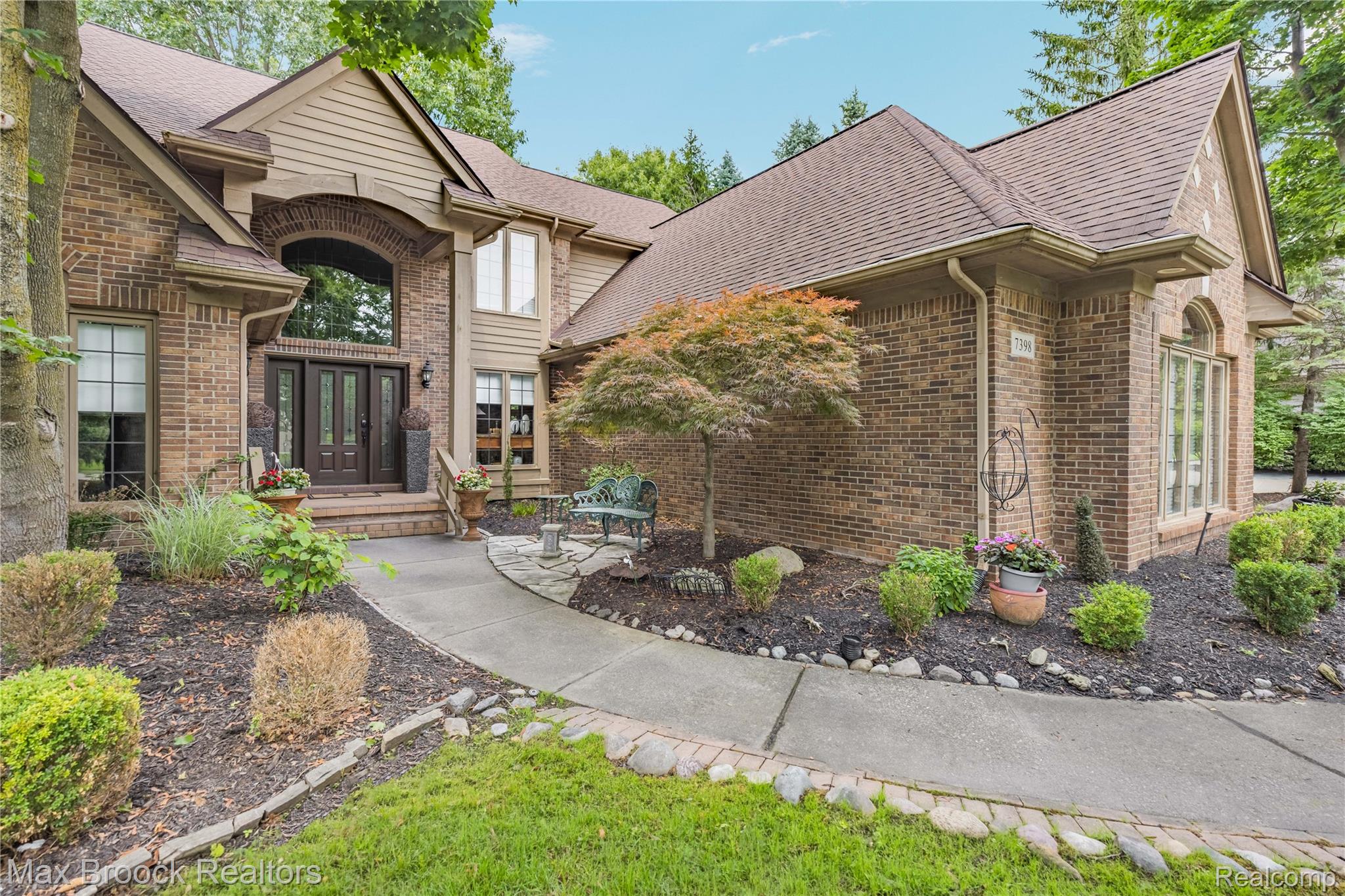7398 Autumn Hill Drive