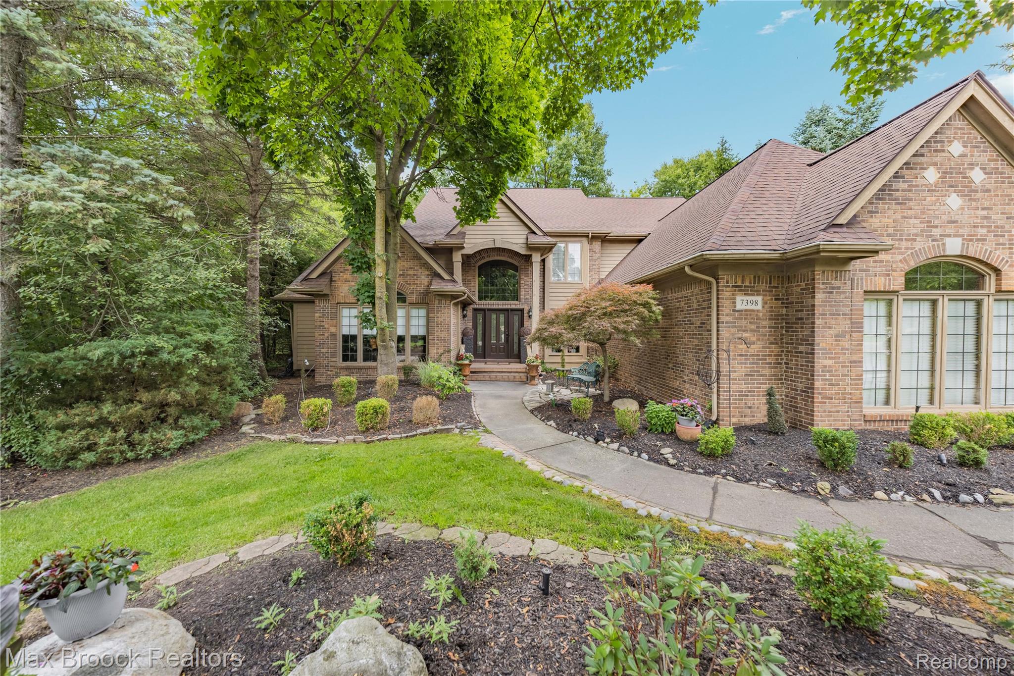 7398 Autumn Hill Drive