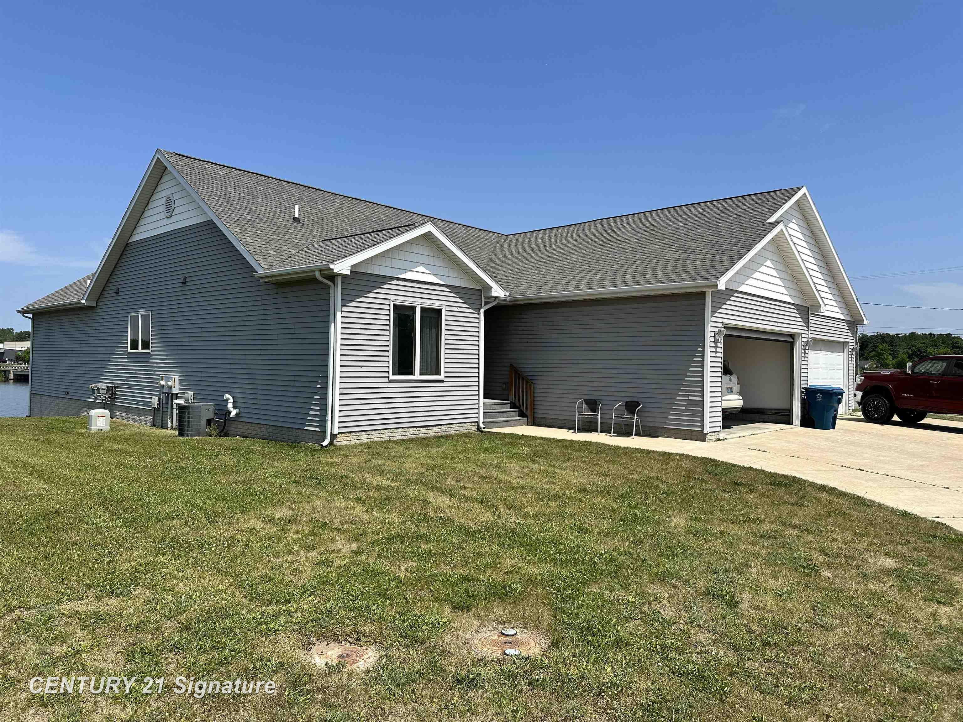 123/125 Pearson Street