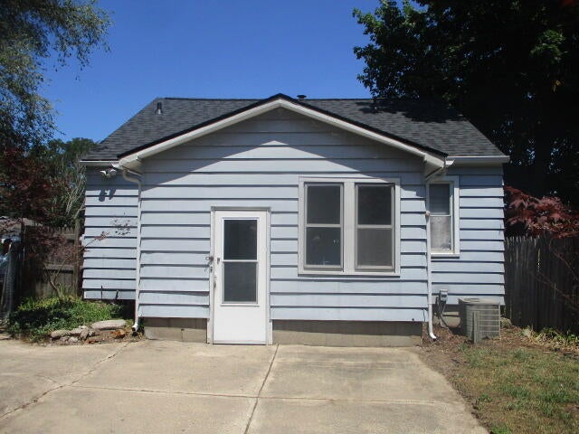 258 Floyd Street SW