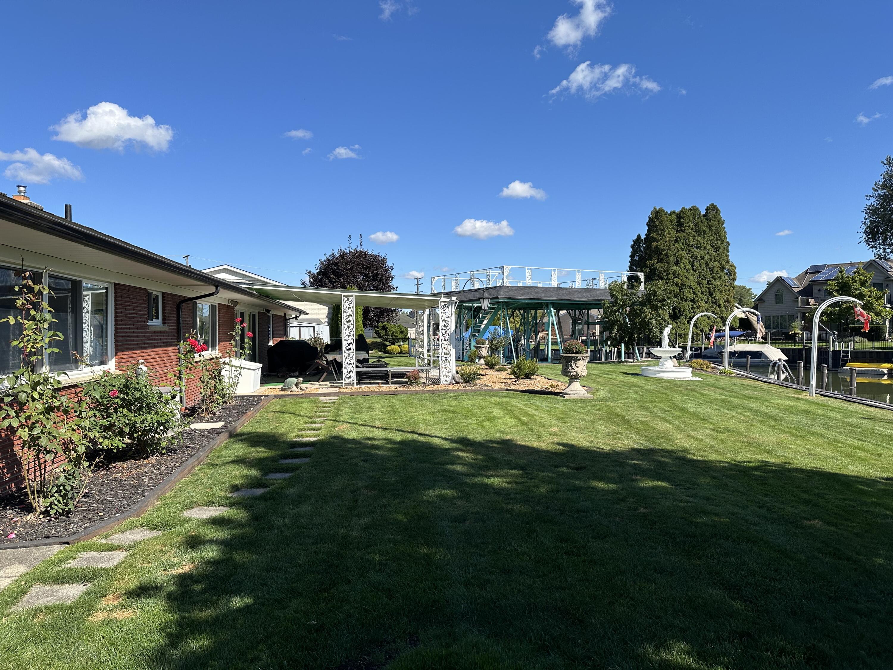 38176 Villa Mar Street