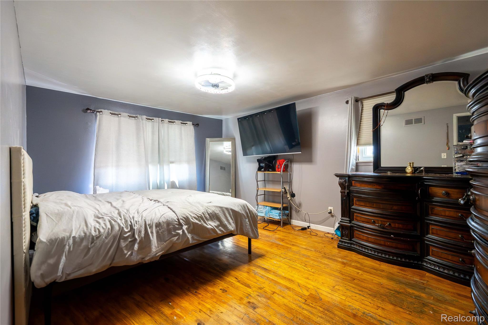 Southfield City, Michigan 48076, United States, 3 Bedrooms Bedrooms, ,2 BathroomsBathrooms,Residential,Active,194475