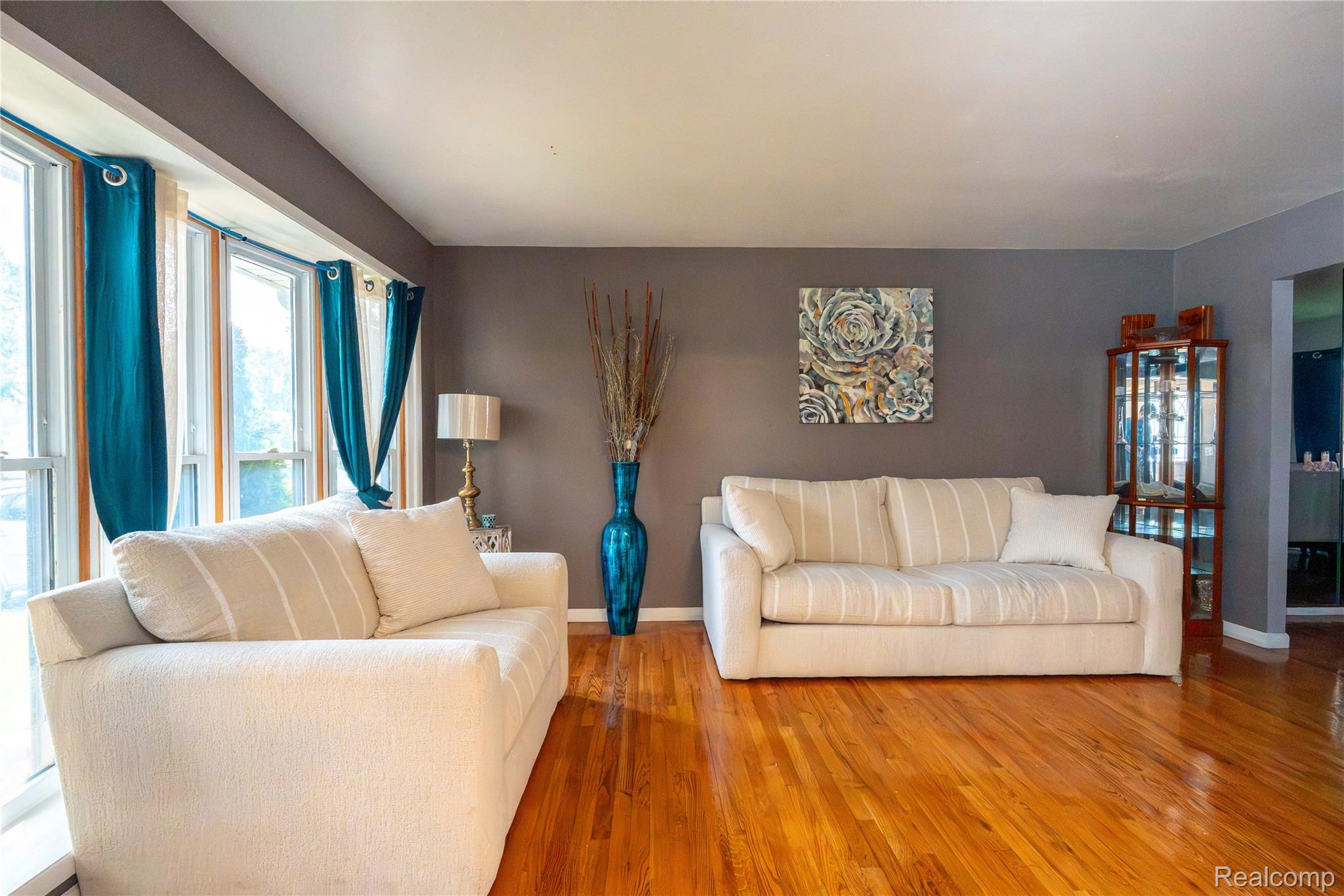 Southfield City, Michigan 48076, United States, 3 Bedrooms Bedrooms, ,2 BathroomsBathrooms,Residential,Active,194475