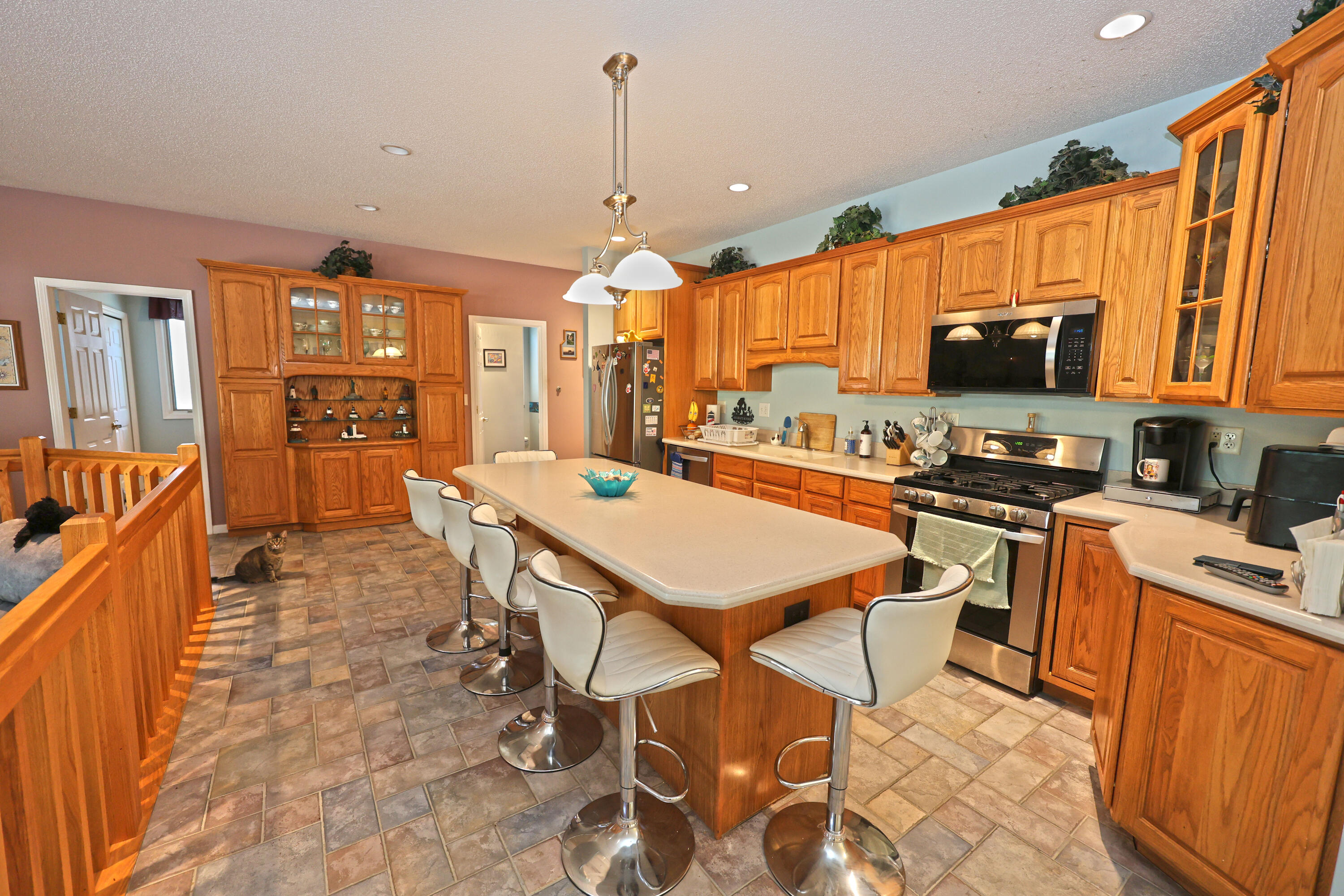31886 W Lakeshore Drive
