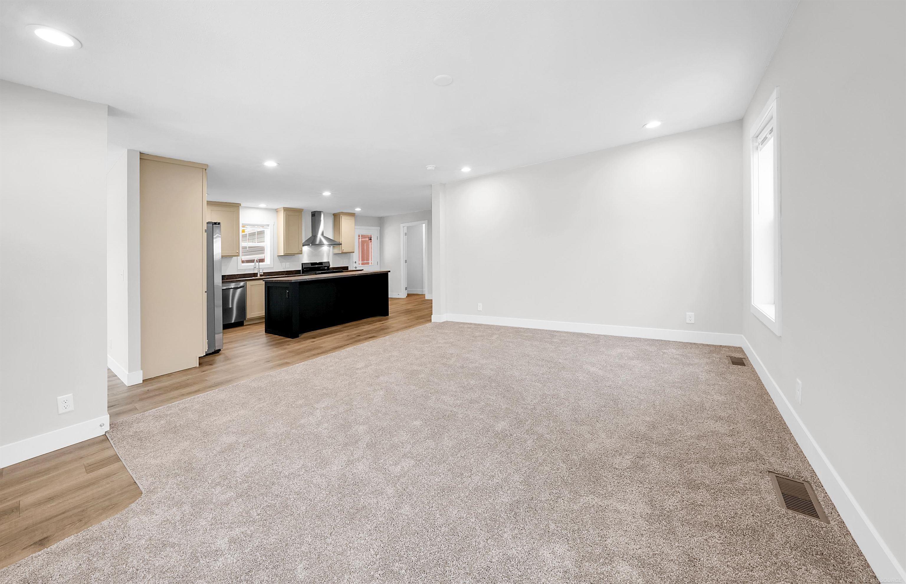 2789 Trade Winds Court