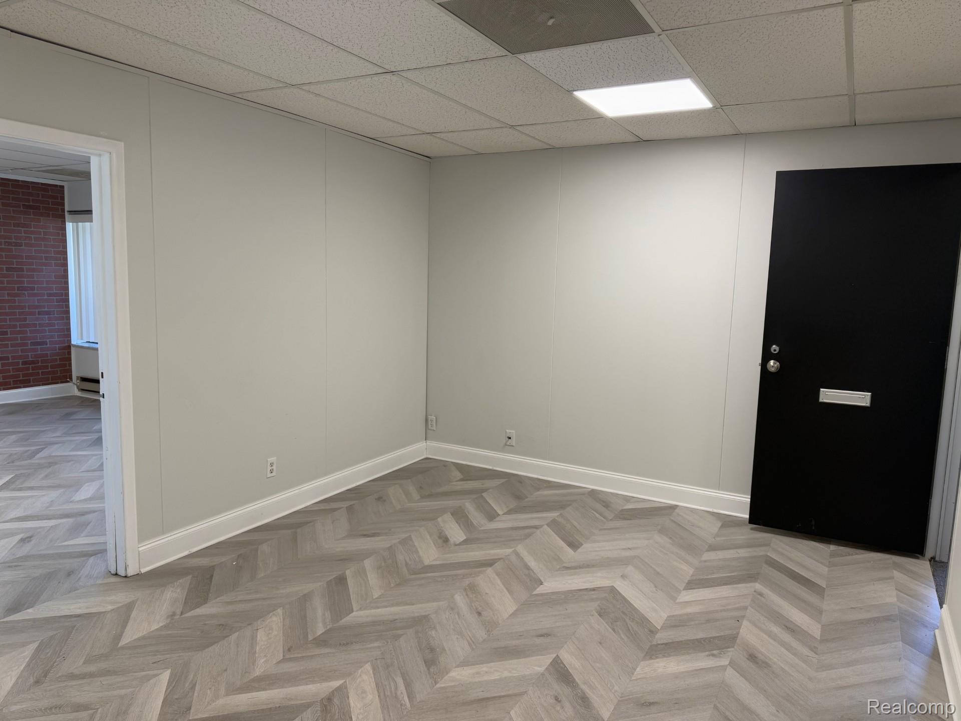 1877 Orchard Lake Road 101
