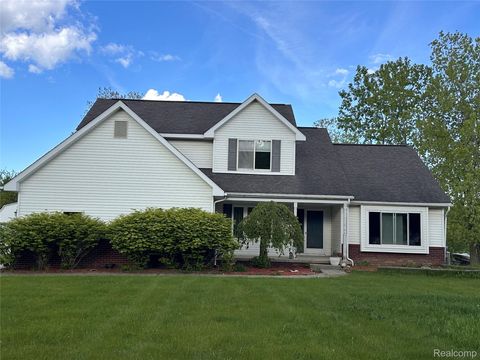 790 VIVIAN Lane Oxford Charter Township MI 48371