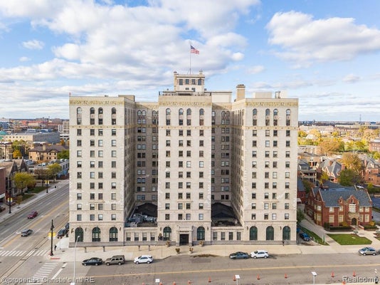 15 E KIRBY ST APT 1107, DETROIT, MI 48202 - Image 63dfdc2ec90d65f3a33cca7d6fef08f4/2986182587