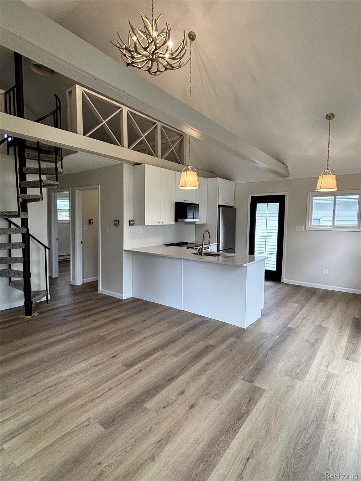 3091 W Huckleberry Trail