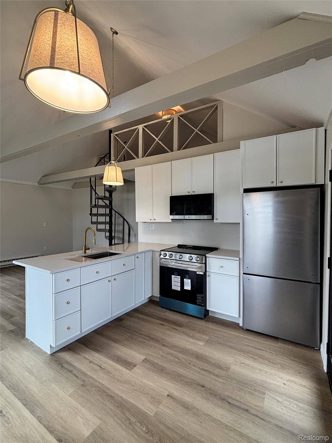 3091 W Huckleberry Trail