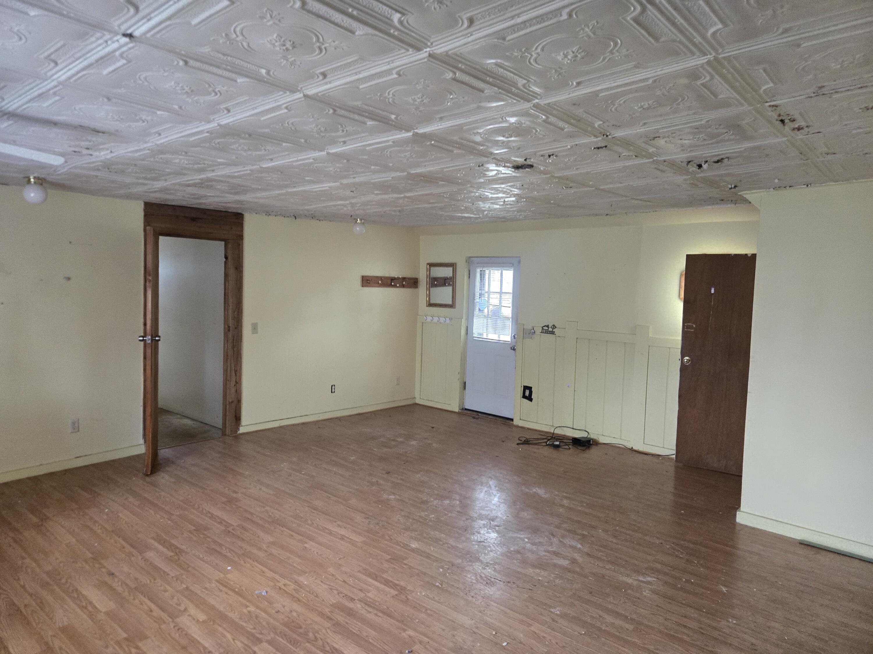 2582 E Michigan Street