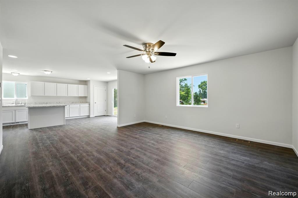 5760 Copper Tree Park