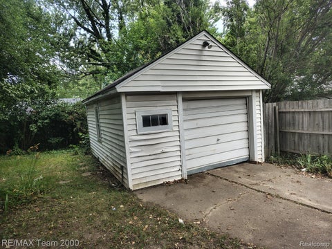 Tiny photo for 19131 Elkhart Street, Harper Woods City, MI 48225 (MLS # 20261071309)