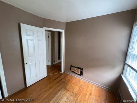 Tiny photo for 19131 Elkhart Street, Harper Woods City, MI 48225 (MLS # 20261071309)