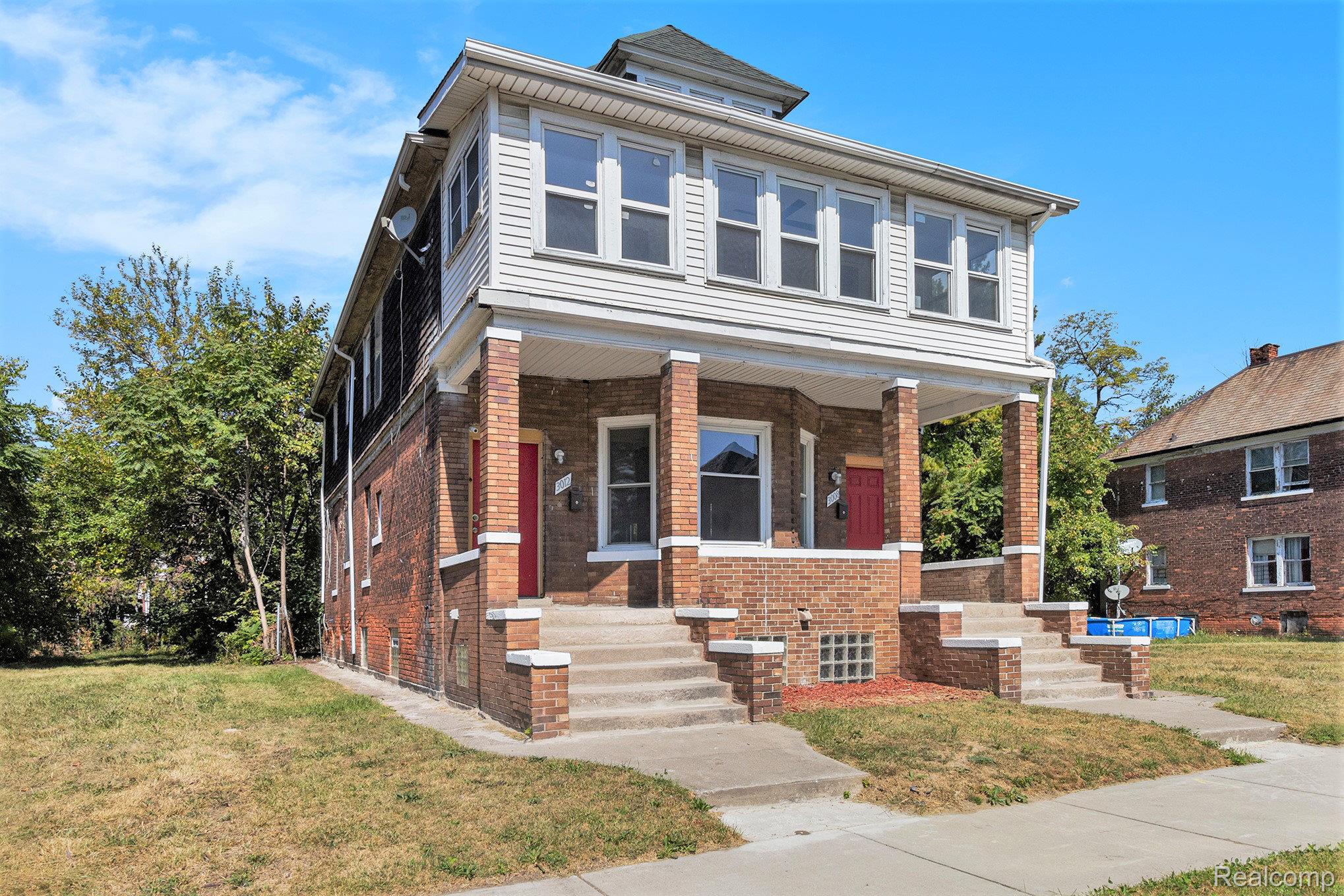 3008 Lothrop Street