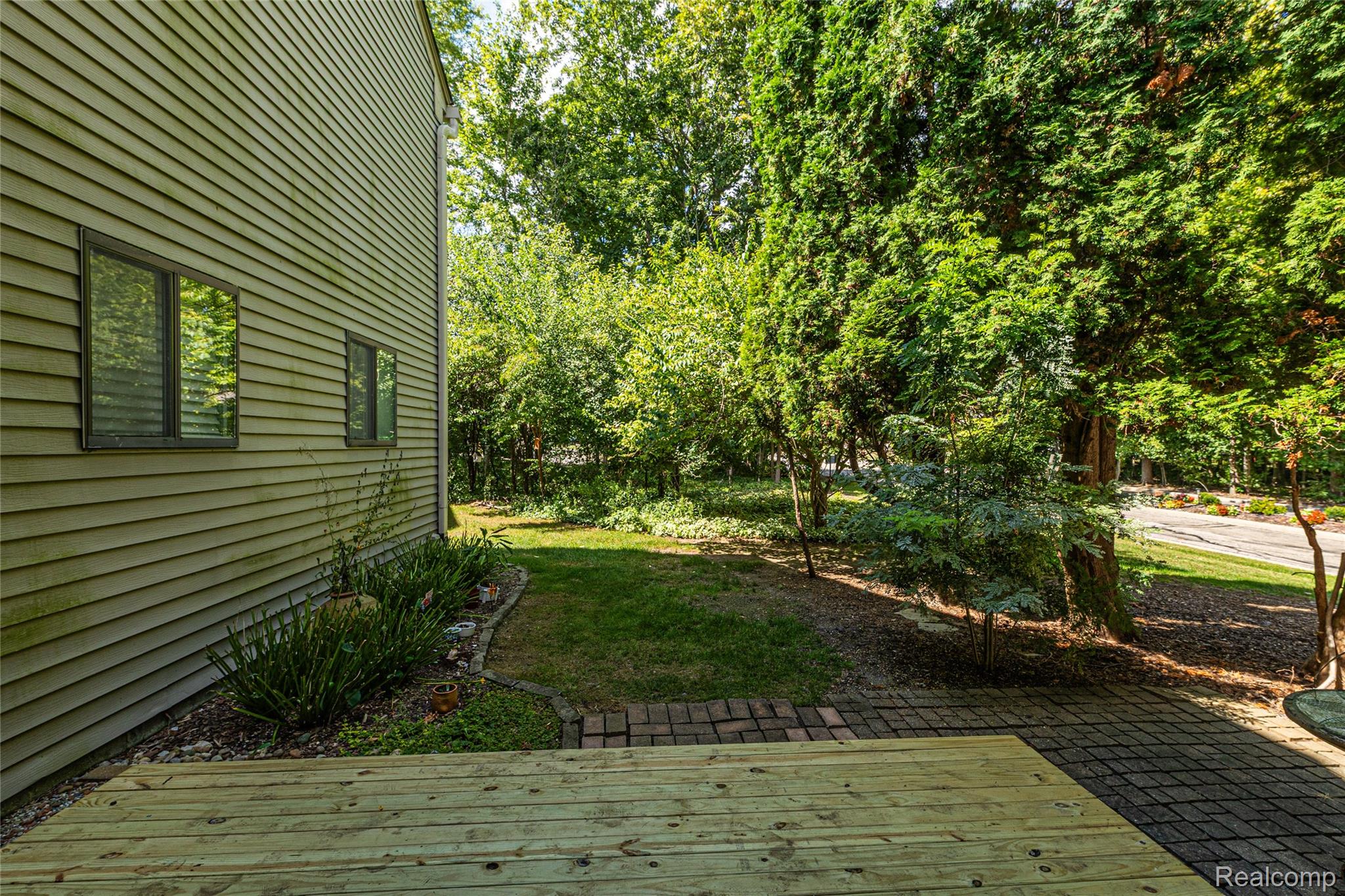 1570 Streamwood Court