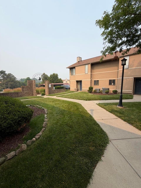 Photo of 325 Briarcrest Drive, Ann Arbor, MI 48104 (MLS # 81026036812)