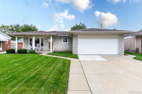 15310 IRENE ST, SOUTHGATE, MI 48195 - Image 63fafc927cc8855204cbb2bc57f2e353/2320100200