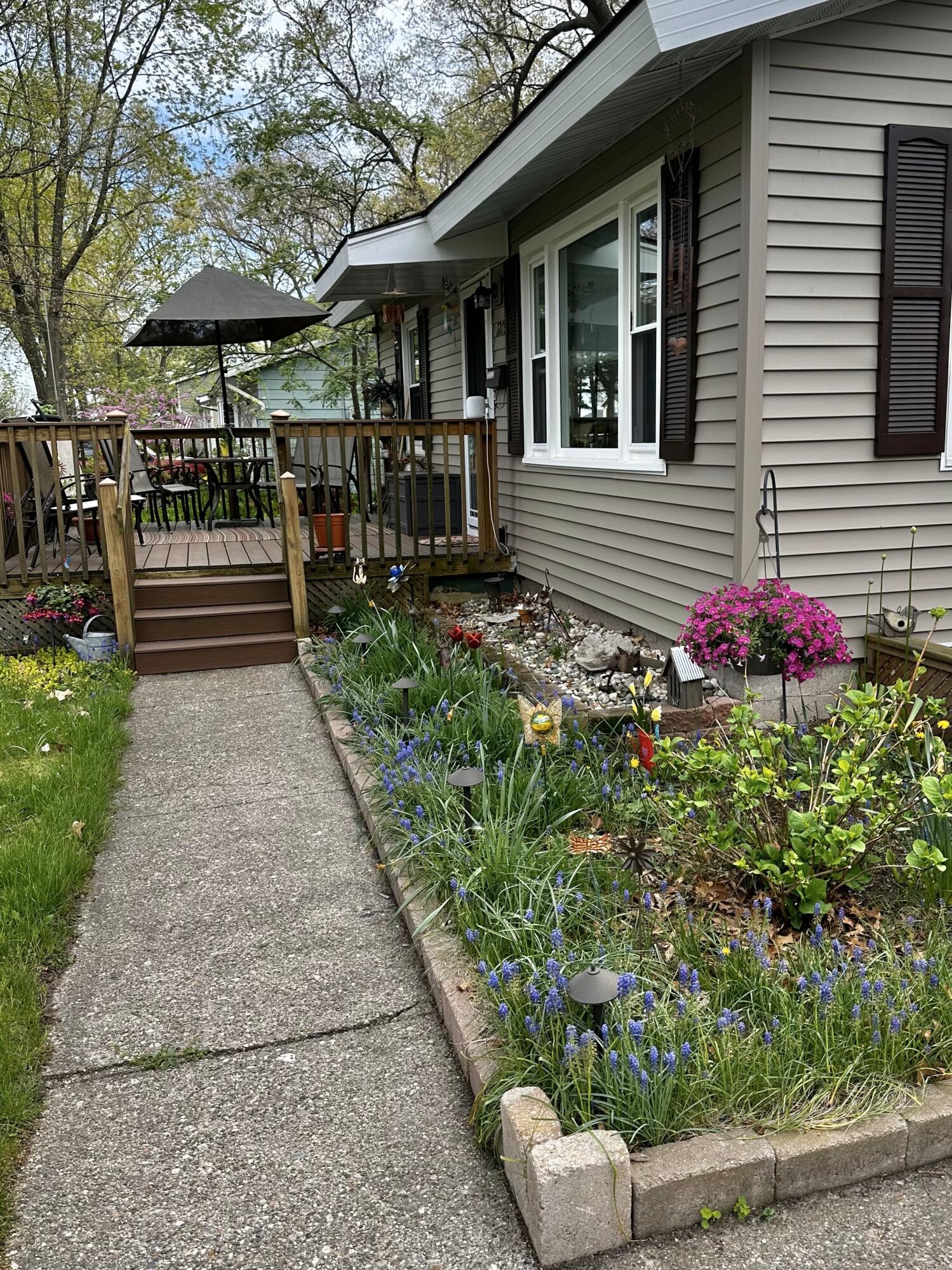 1279 Poulson Road