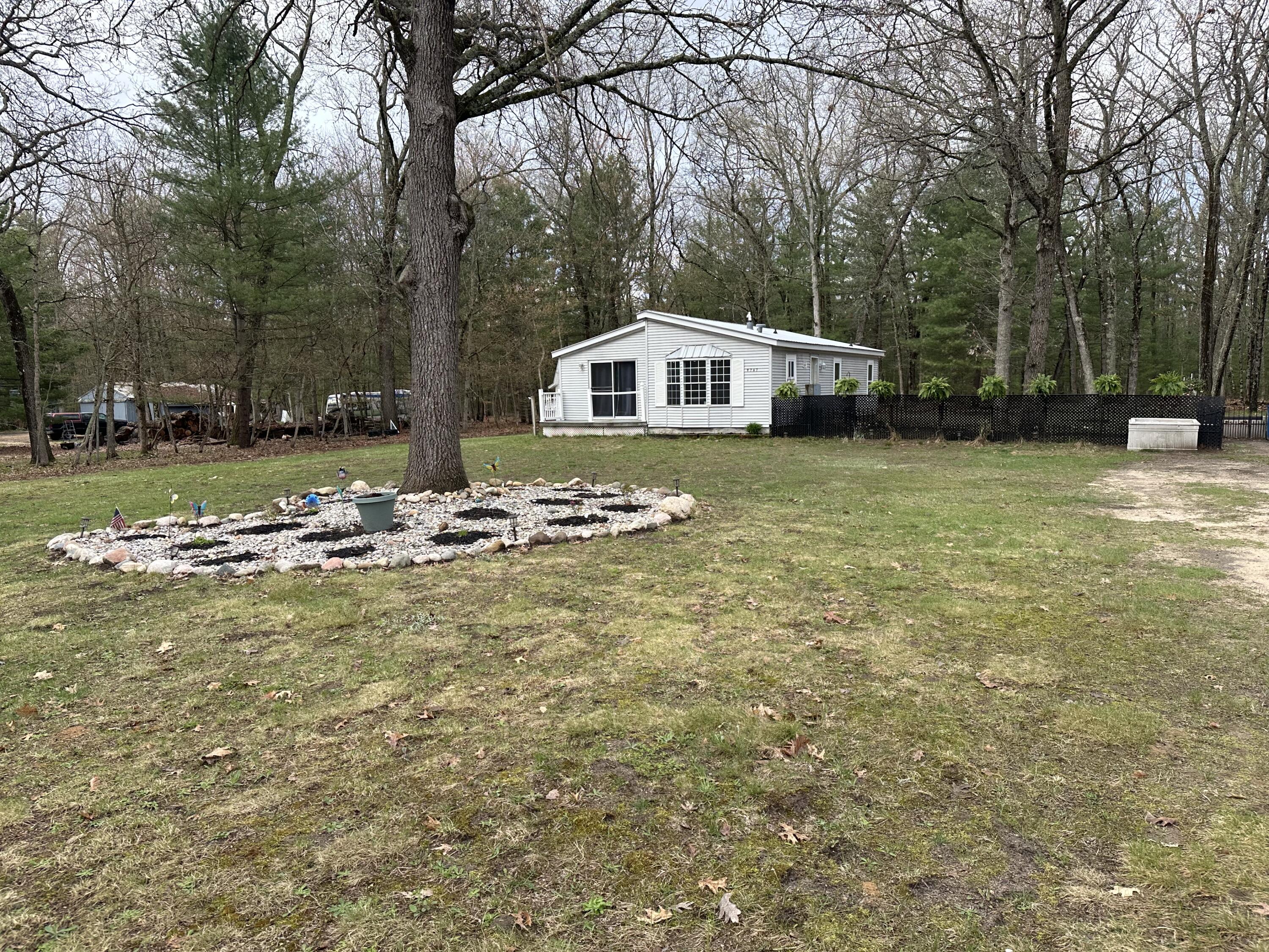 9767 S Rebecca Road