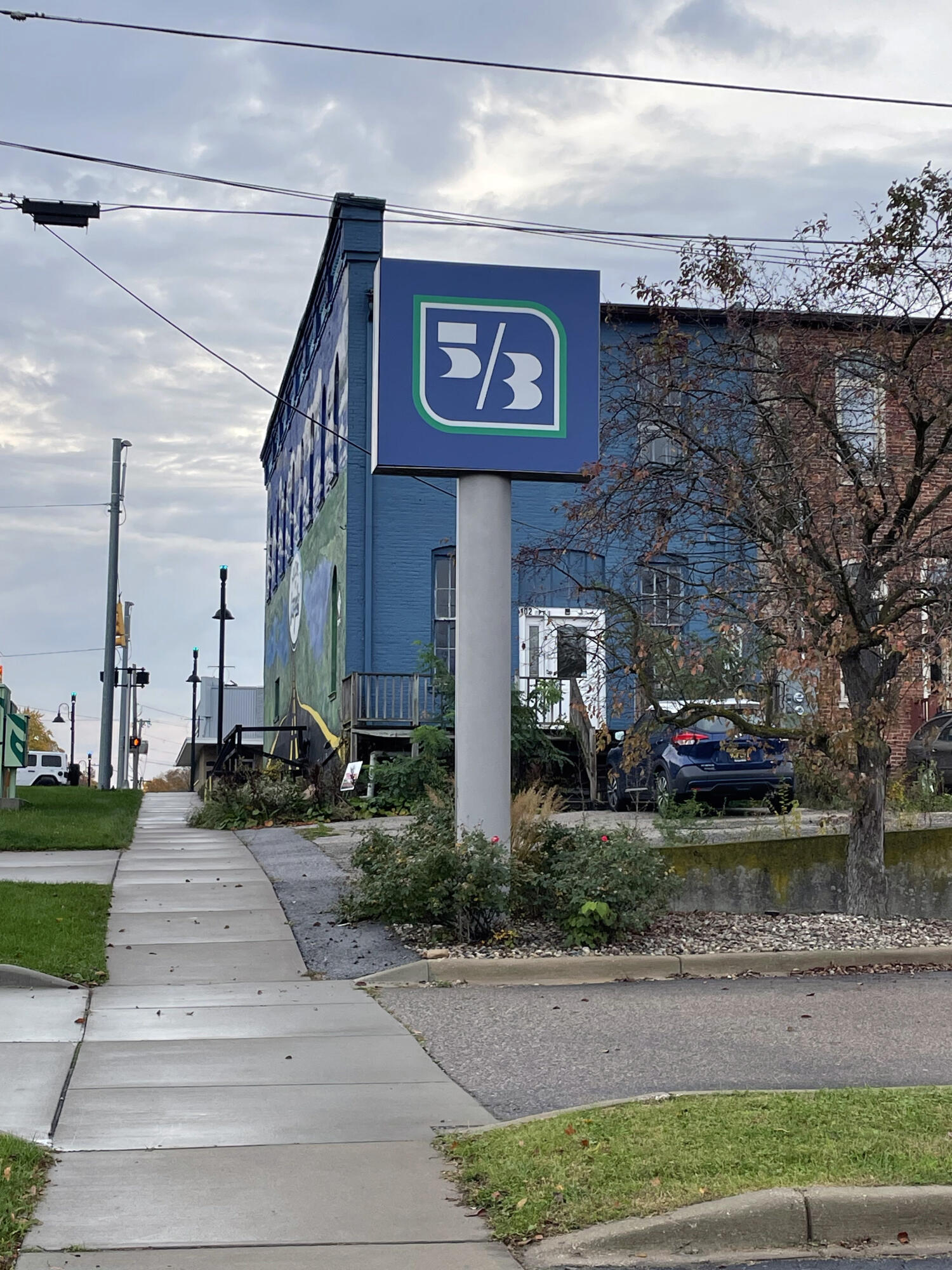 116 S Broadway Street