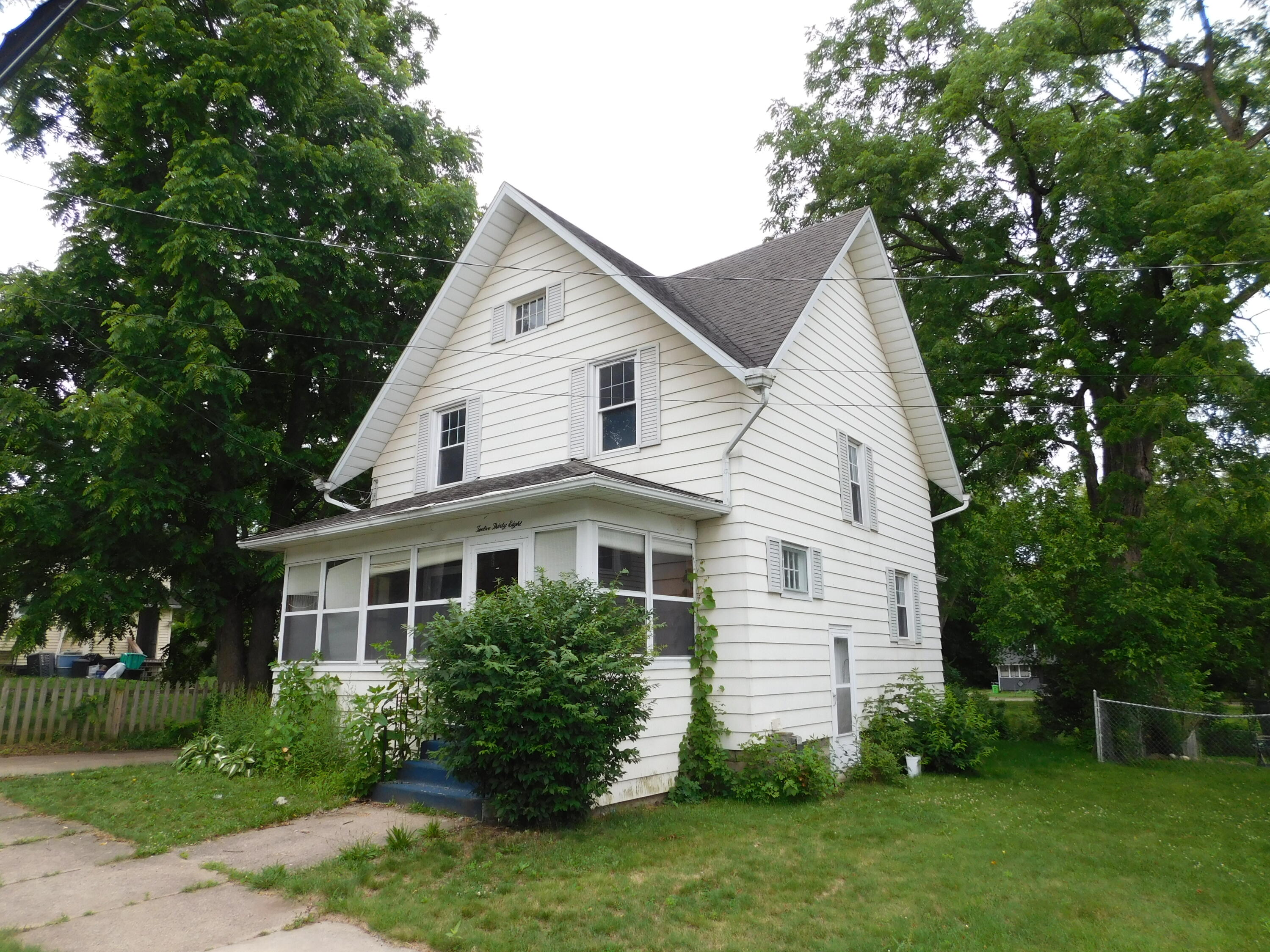 1238 3rd Street