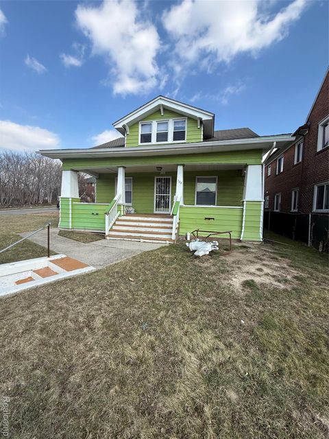 388 N Perry Street Pontiac City MI 48342