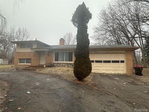 18444 Cornell Road Southfield City MI 48075