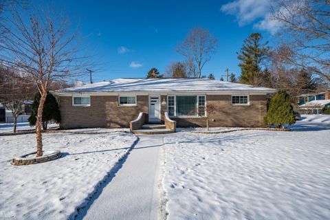 Tiny photo for 39151 Wanda Avenue, Sterling Heights City, MI 48313 (MLS # 58050196392)