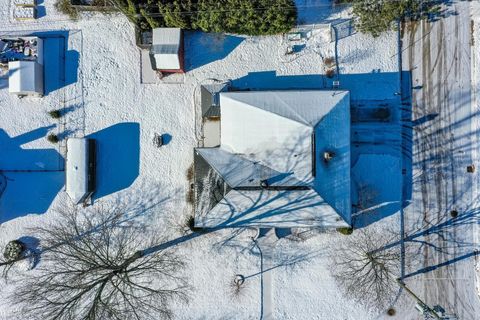 Tiny photo for 39151 Wanda Avenue, Sterling Heights City, MI 48313 (MLS # 58050196392)