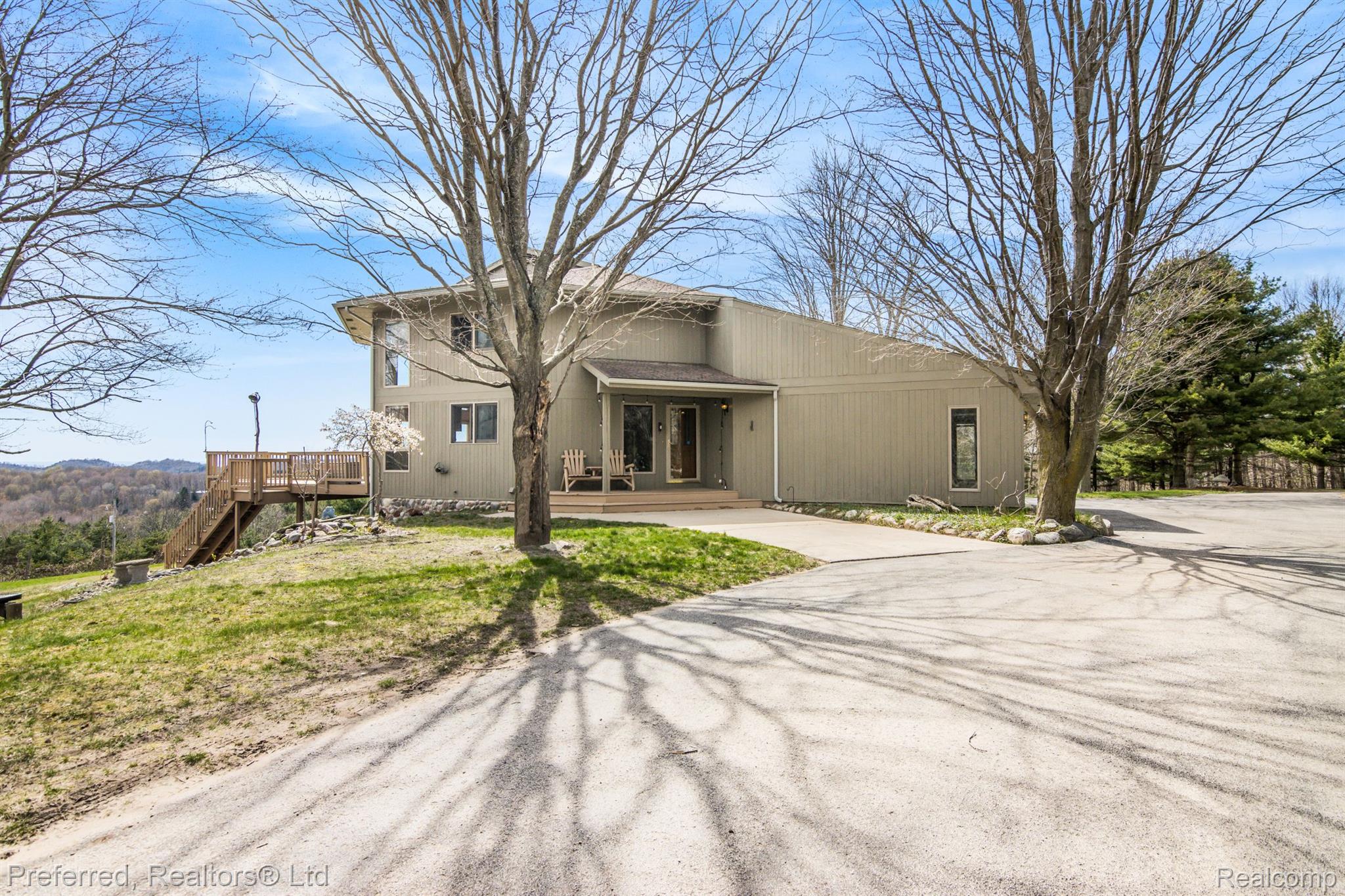 1693 Elm Road