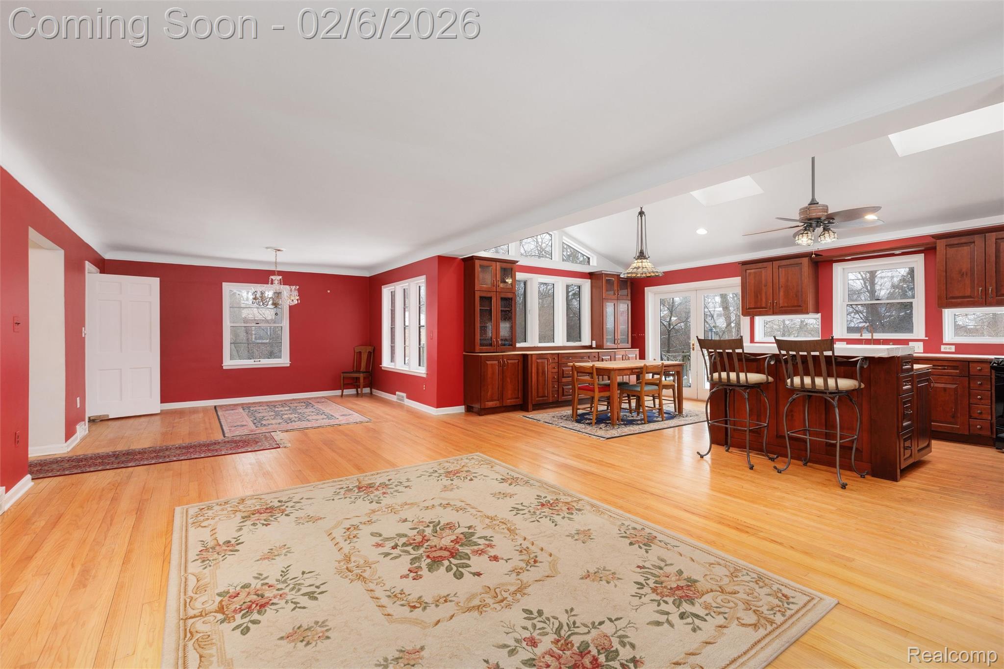 12935 Victoria Avenue