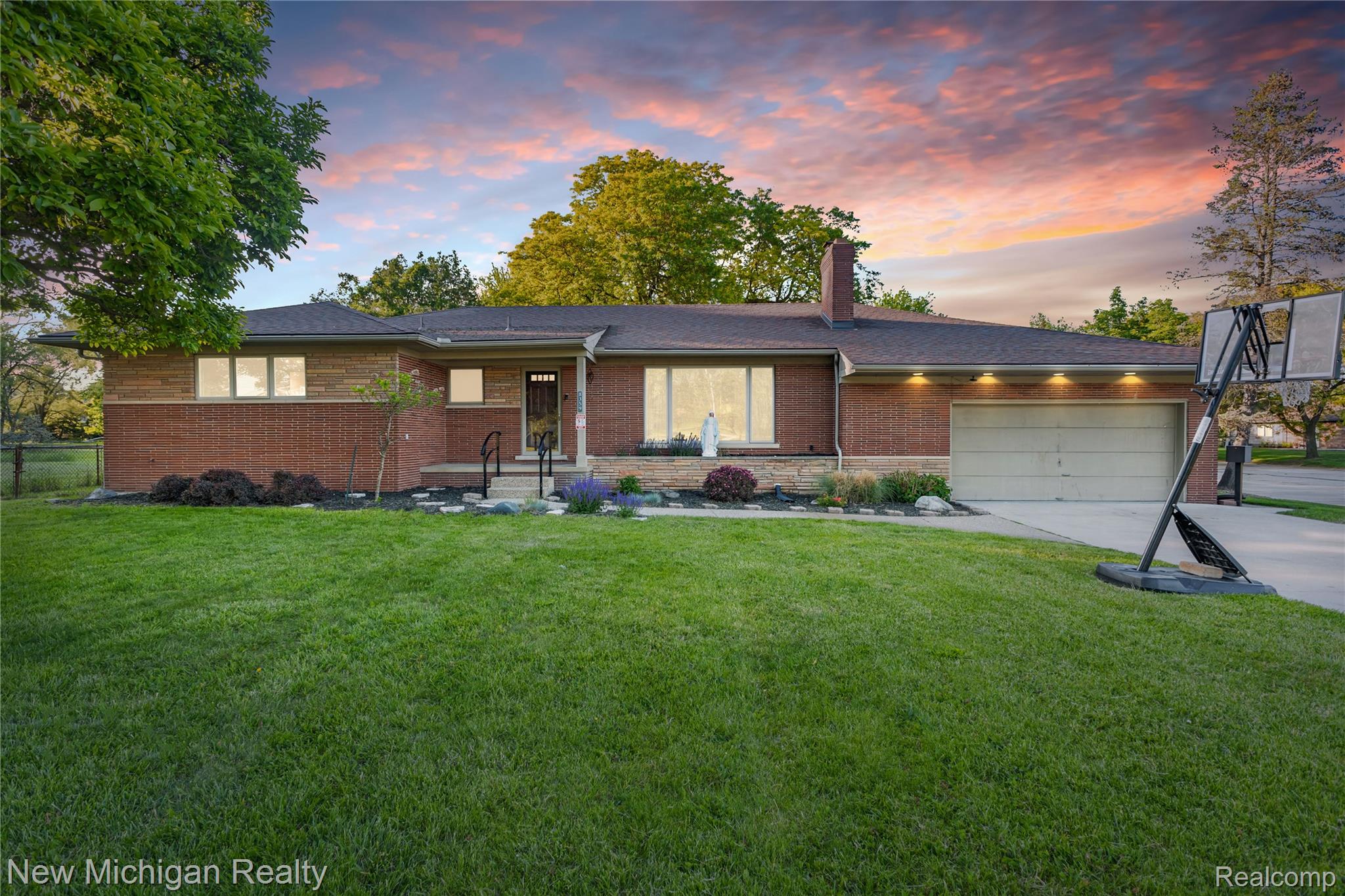 8359 Chicago Road
