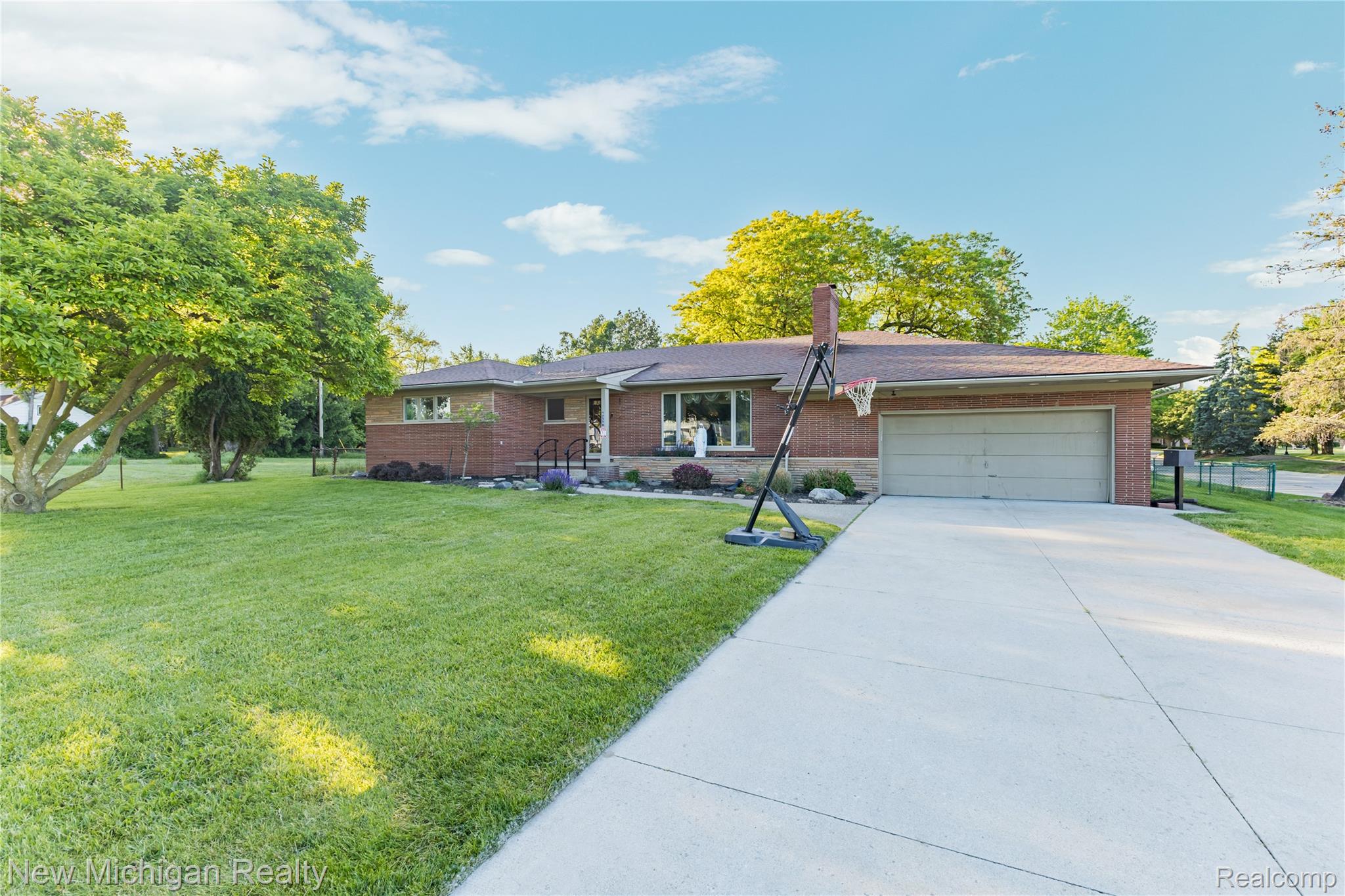 8359 Chicago Road