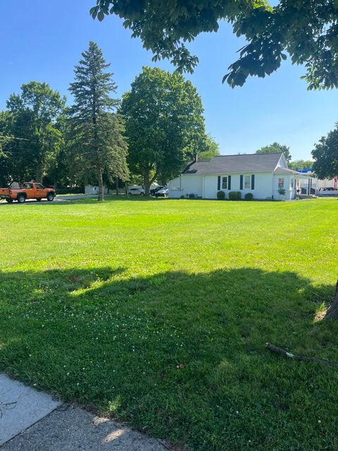 102 N Maumee Tecumseh City MI 49286